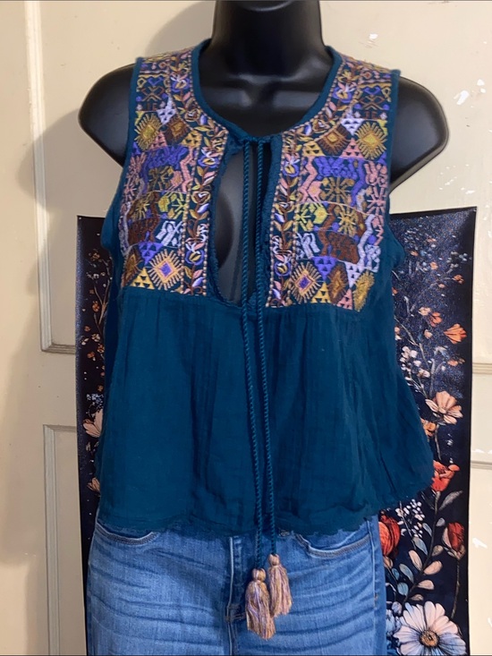Free People Tops - LOHRI BOHO TEAL TOP FREE PEOPLE Cropped Embroidered Tassels Sleeveless